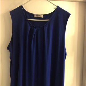 Jones Studio sleeveless top.